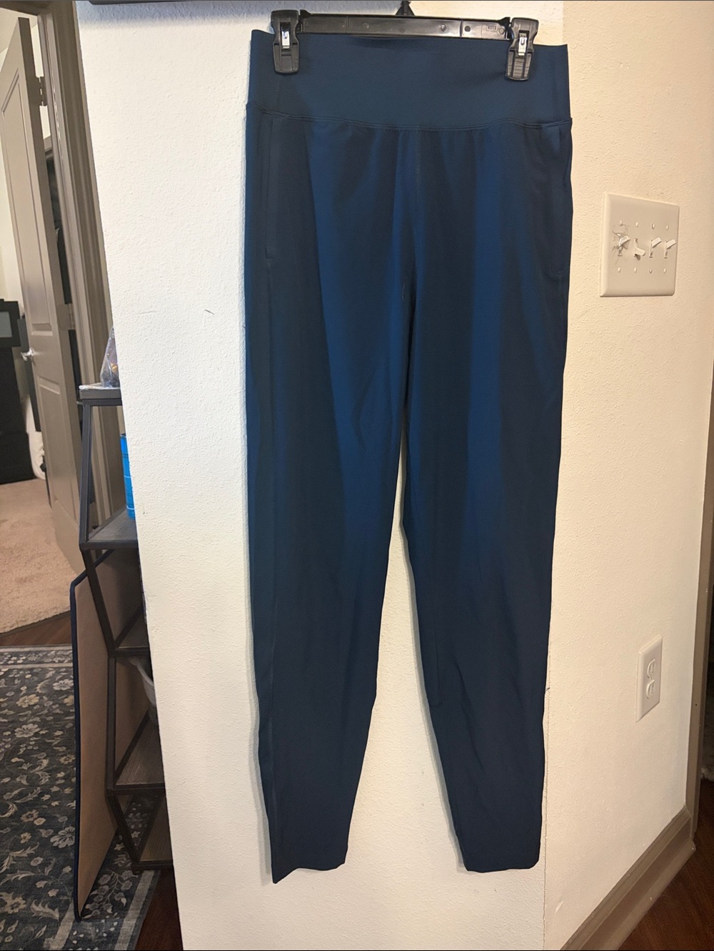 Athleta Run with It Pant navy  Track Joggers Size Small Tall